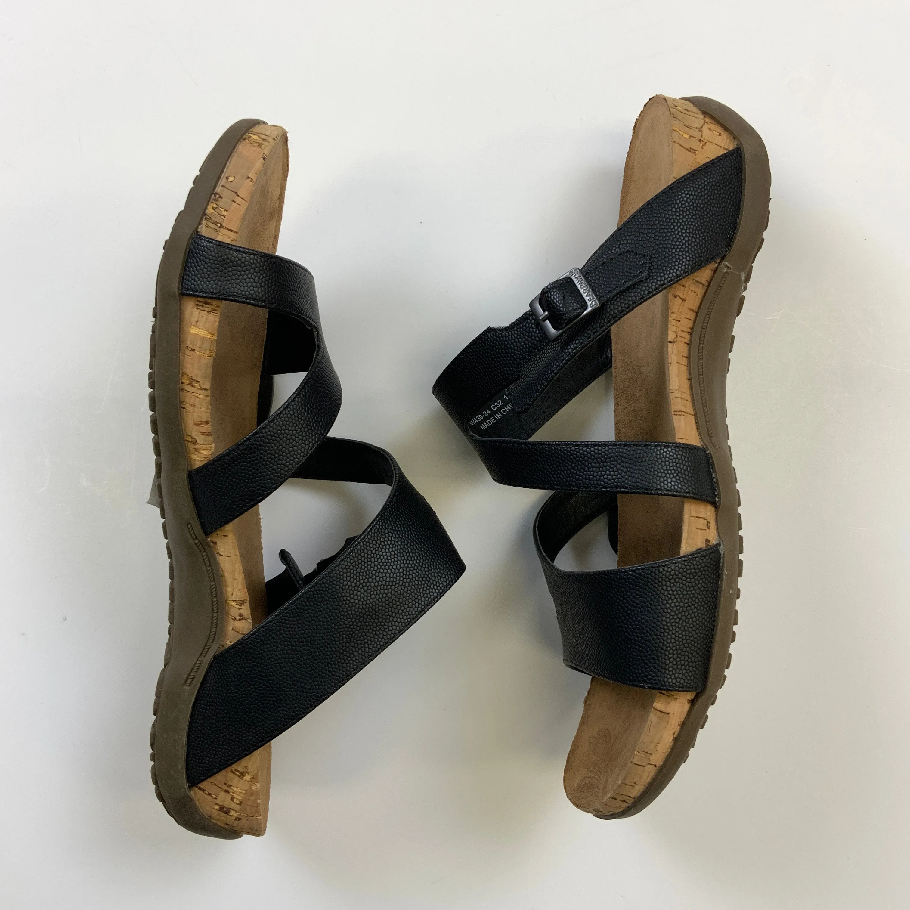 Black Sandals Flats Bearpaw, Size 10