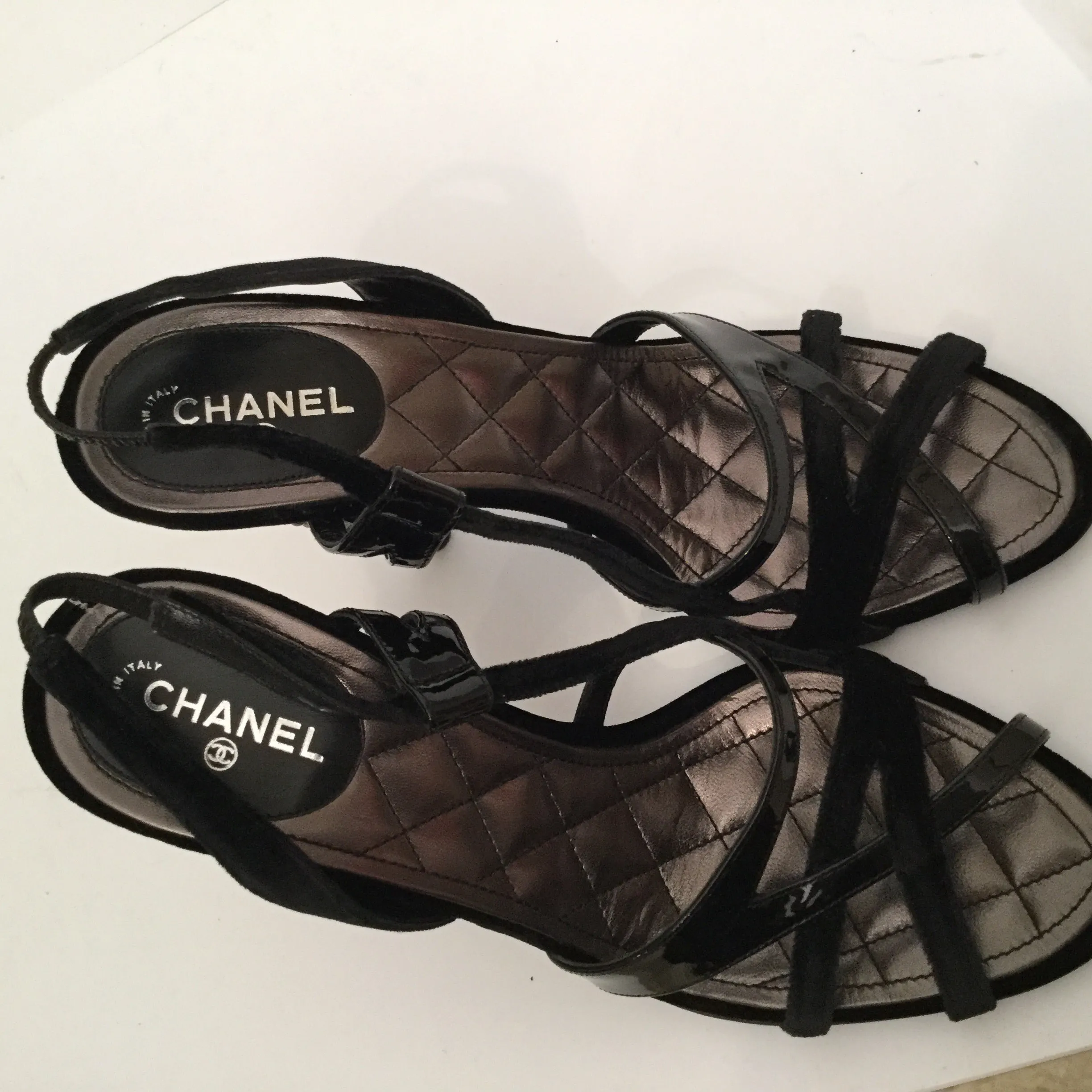 Chanel 04A 2004 Fall slingback Black Velvet and Patent Leather embellishments at heels EU 37.5 US 6.5/7