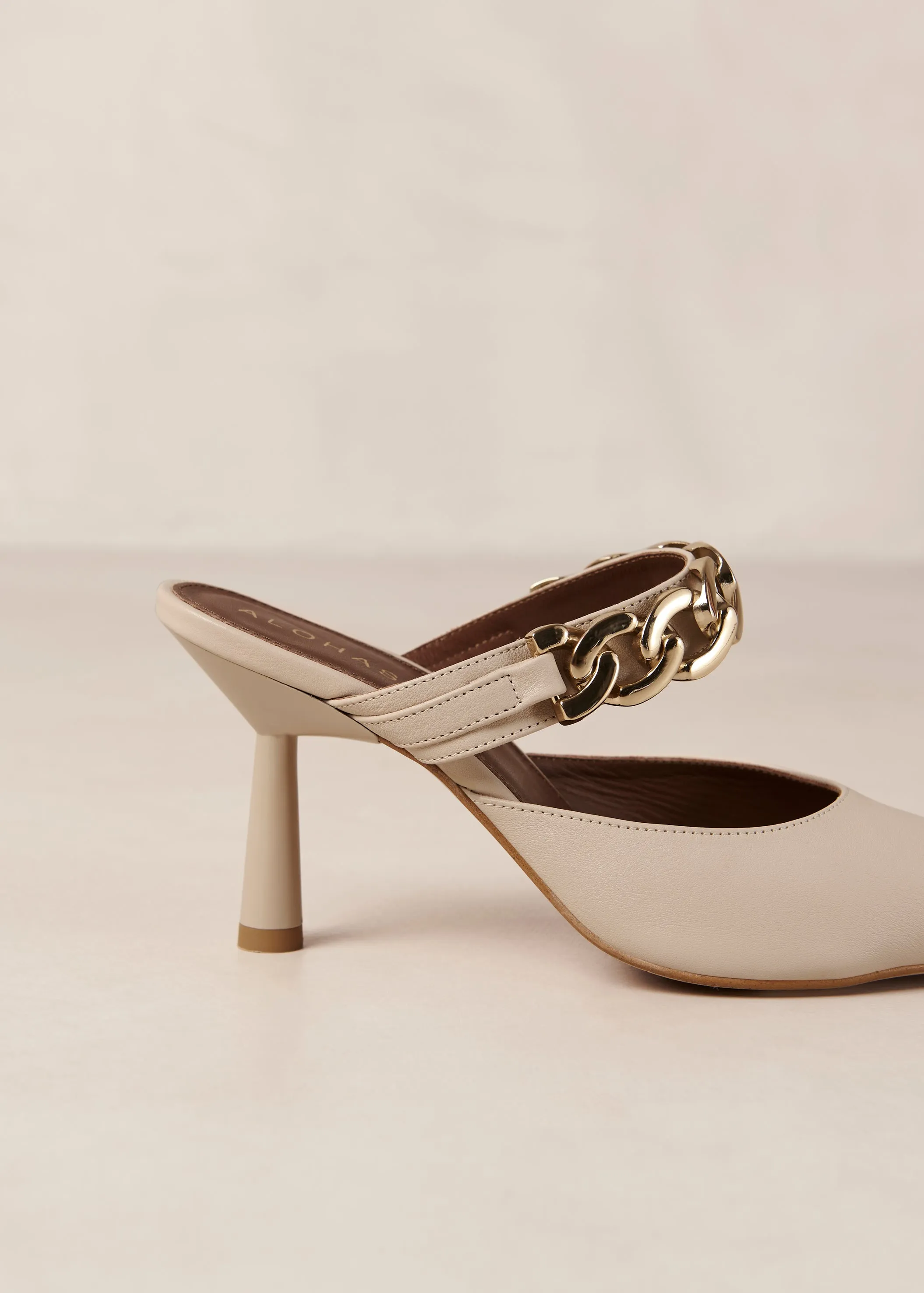 Daisy Cream Leather Sandals