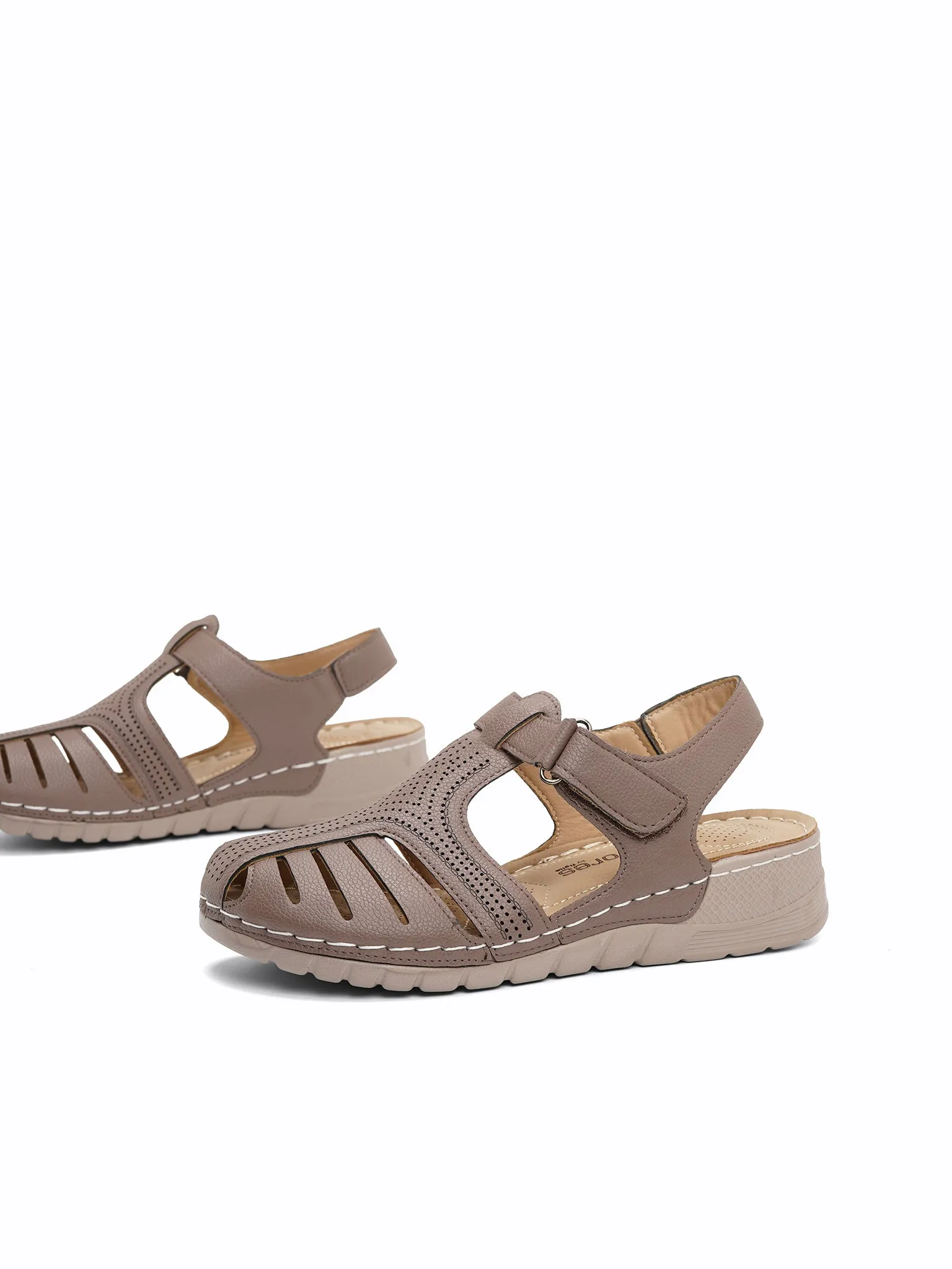 Raffy Flat Sandals